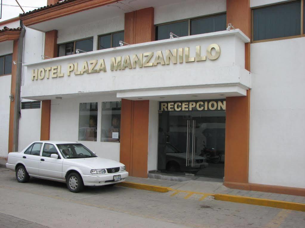 Hotel Y Suites Plaza Манзанило Екстериор снимка
